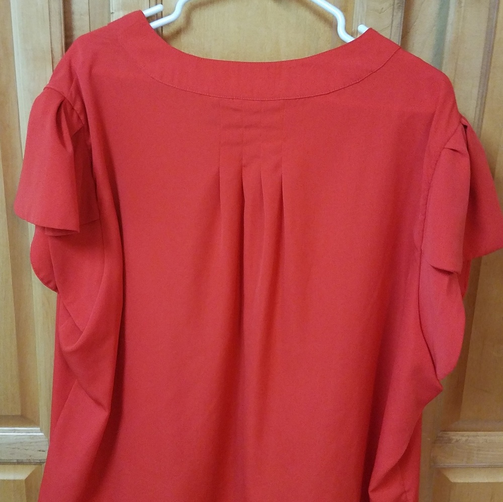 Red blouse - Picture 2 of 3